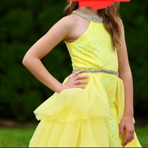 Ava Presley Glam size 12